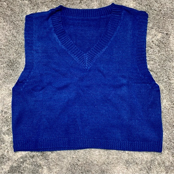 NWOT Royal Blue V Neck Cropped Sweater Vest - Picture 1 of 3